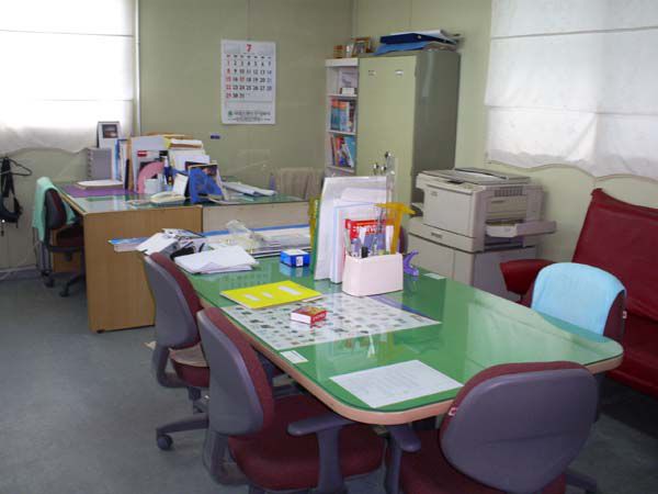 춘천공장 사무실